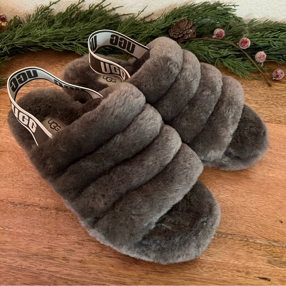 UGG CHARCOAL FLUFF YEAH SLIDE SHEEPSKIN SLIPPER SANDALS, WOMEN US Size 8 - Picture 9 of 16